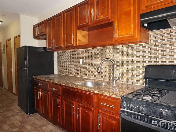 5th image of 890 Nostrand Ave #1
