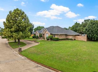 100 Turnberry Cir, Mount Pleasant, TX 75455