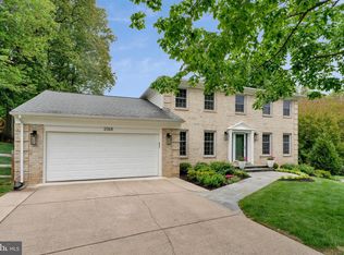 2068 Kedge Dr, Vienna, VA 22181