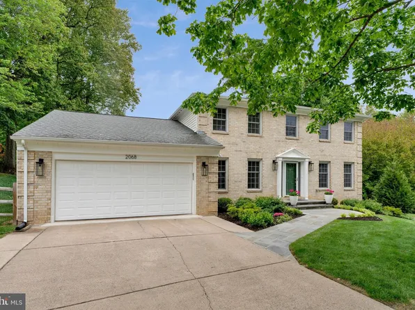2068 Kedge Dr, Vienna, VA 22181