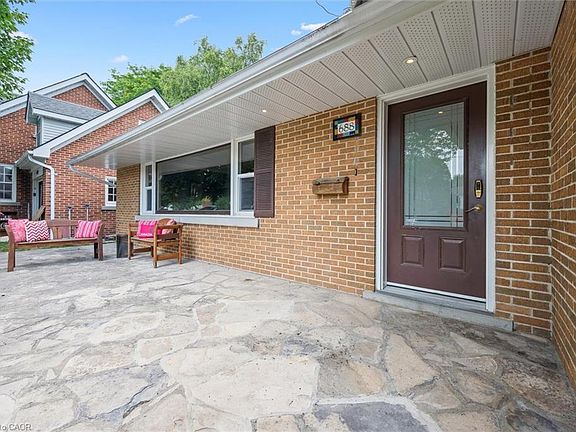 3rd image of 688 Rockway Dr
