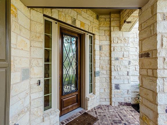 4th image of 8006 Garland Path Bend Ln