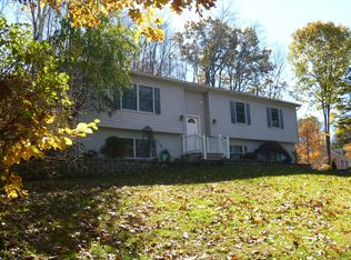 11 River View Dr, Hardwick, NJ 07825