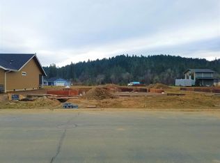 231 Retirement Ln, Cave Junction, OR 97523