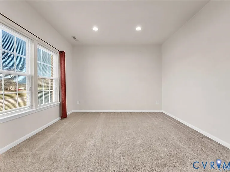 12206 Rotunda Ln — Photo 8
