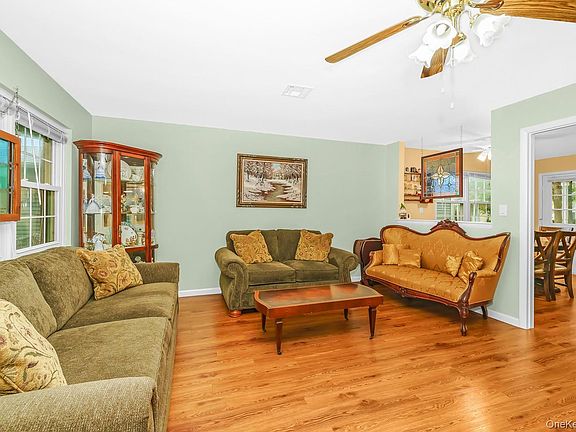 4th image of 330 Brownfield Drive