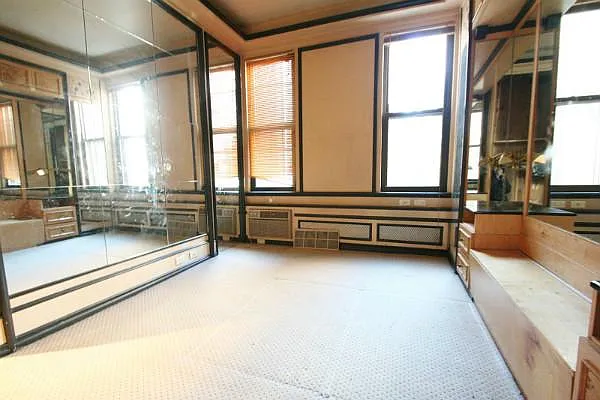 Rented by Aventana | media 20