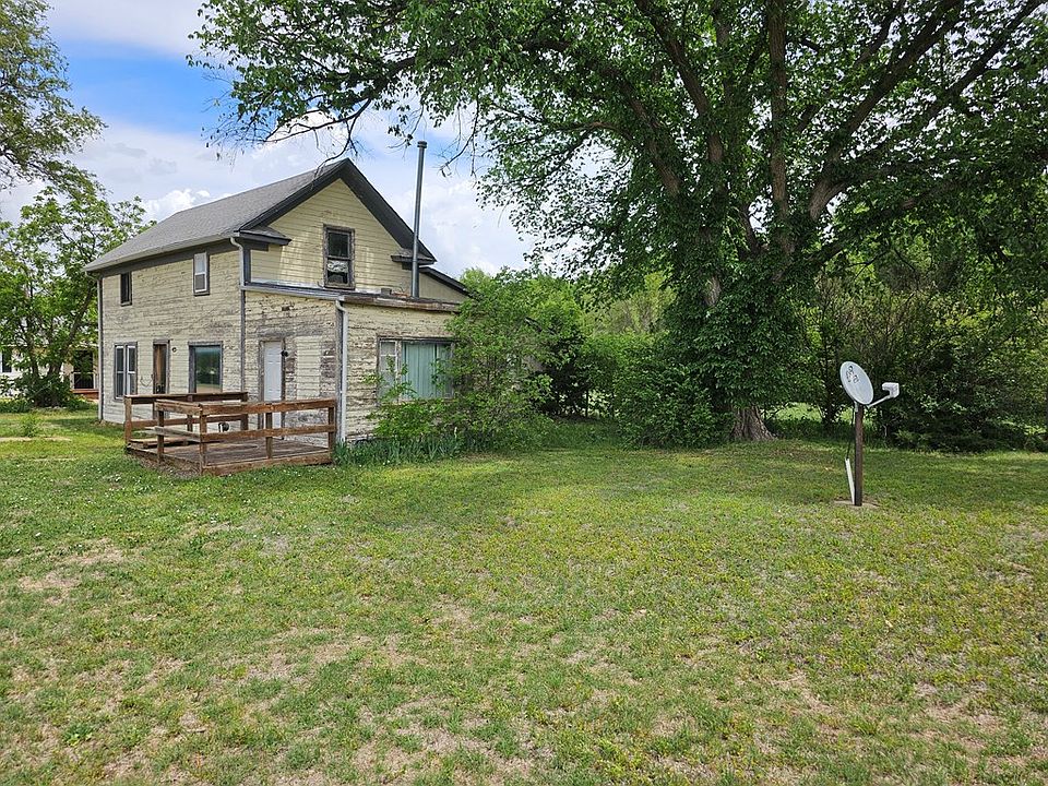 105 N Pne, Mullinville, KS 67109 Zillow