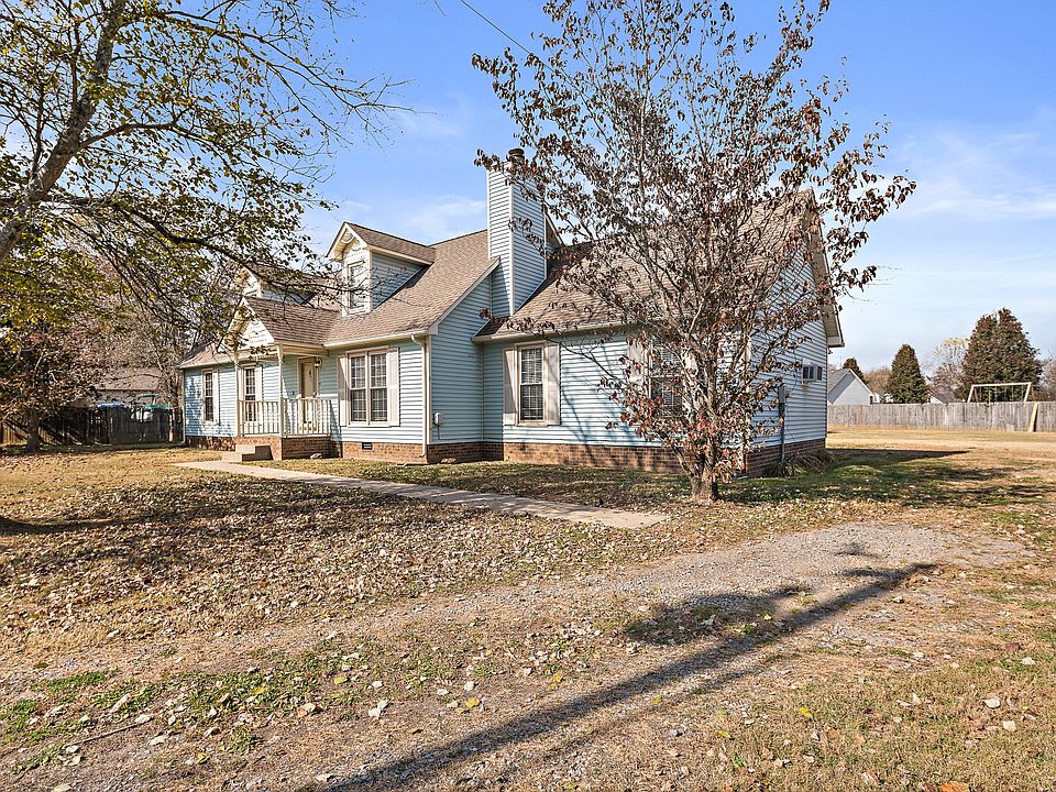 1st image of 1814 Fox Camp Ct