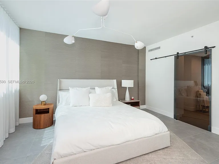 3801 Collins Ave #1502 — Photo 16