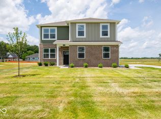 3792 S Village Row, New Palestine, IN