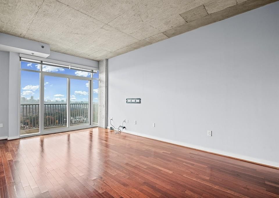 1st image of 250 Pharr Rd #1914