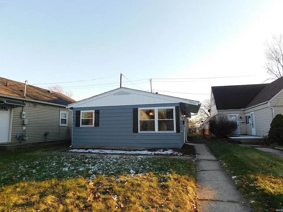 2504 Lynn Ave