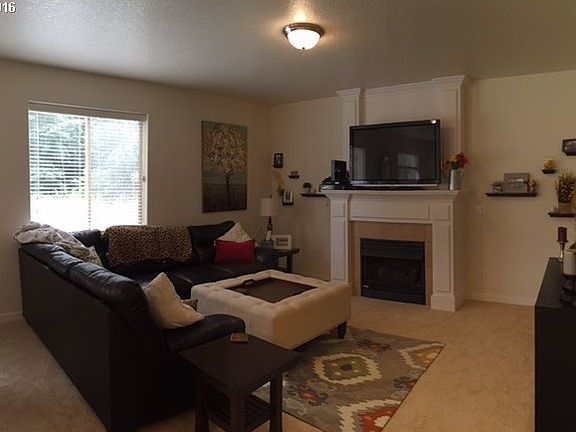 4th image of 7925 NE 60th St