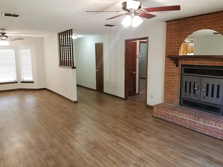 754 Silver Maple Dr — Photo 5