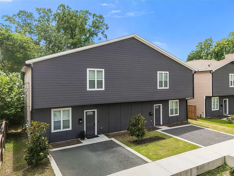 7418 Mount St — Photo 32