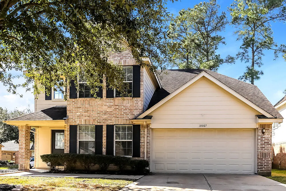 4 bed, 2.5 bath, 2757 sqft, $2,250 — Photo 1