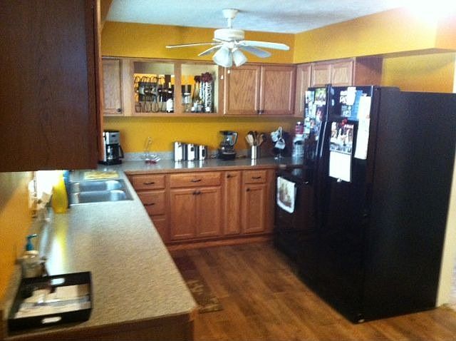 2nd image of 470 Shorefield Dr