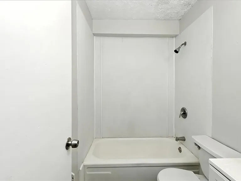 2145 Harrison Ave #16 — Photo 11
