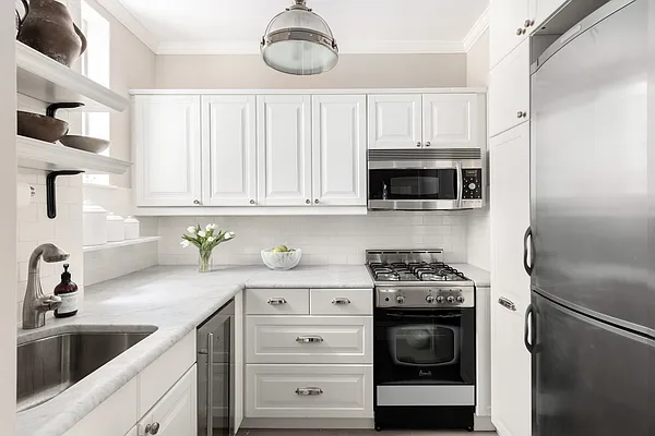 Sold by Douglas Elliman | media 17