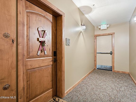 4th image of 834 McKinley Ave #102