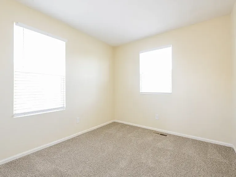 723 Canyon Ln — Photo 11