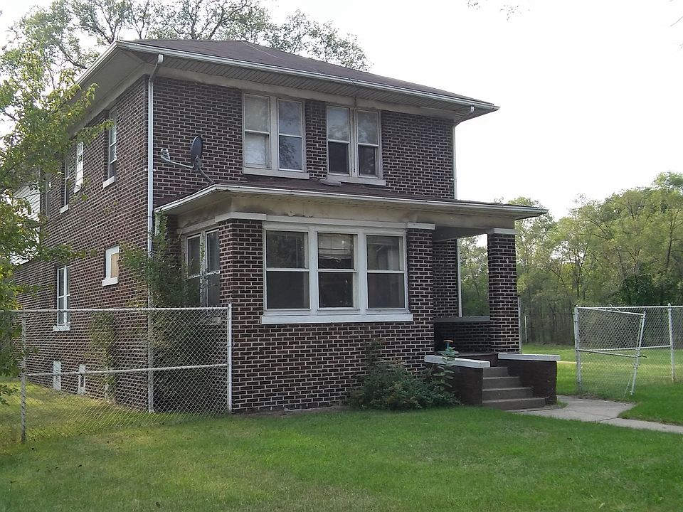 2nd image of 348 Monroe St