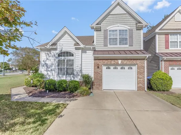 2307 Silver Charm Cir, Suffolk, VA 23435