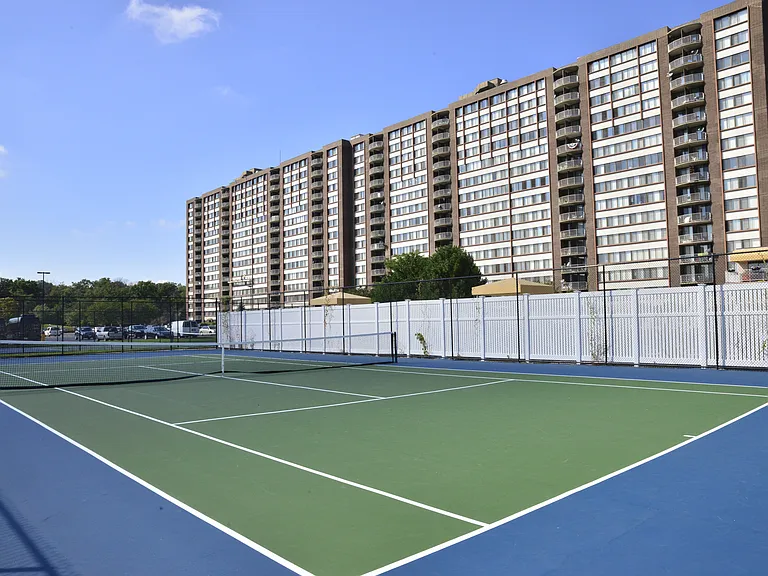 The Pavilion Apartments — Photo 17