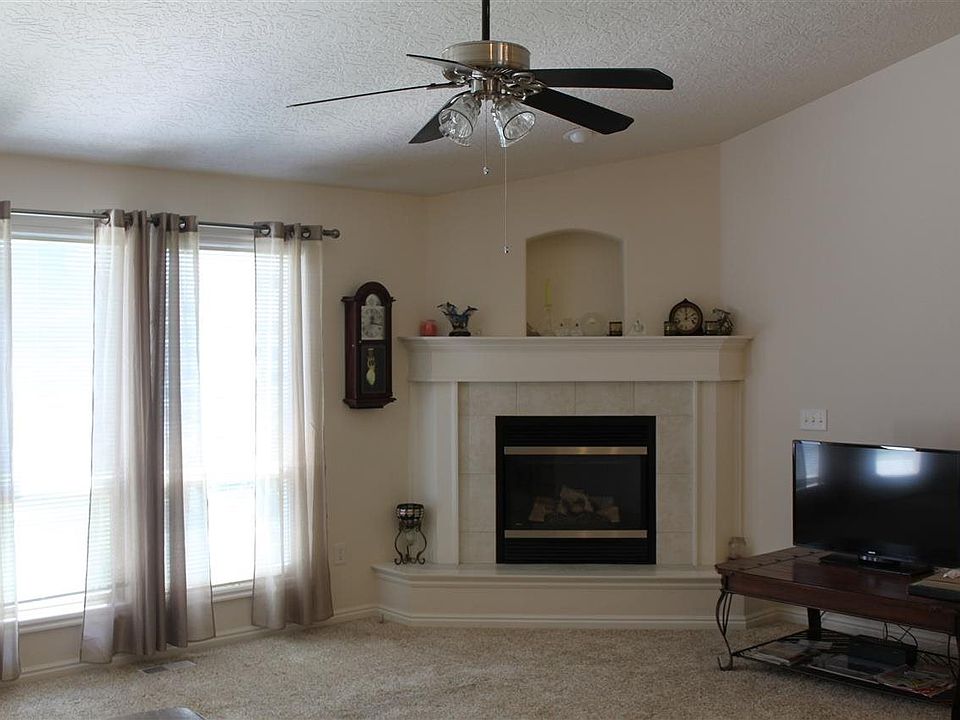 2nd image of 6472 S Lunar Ave