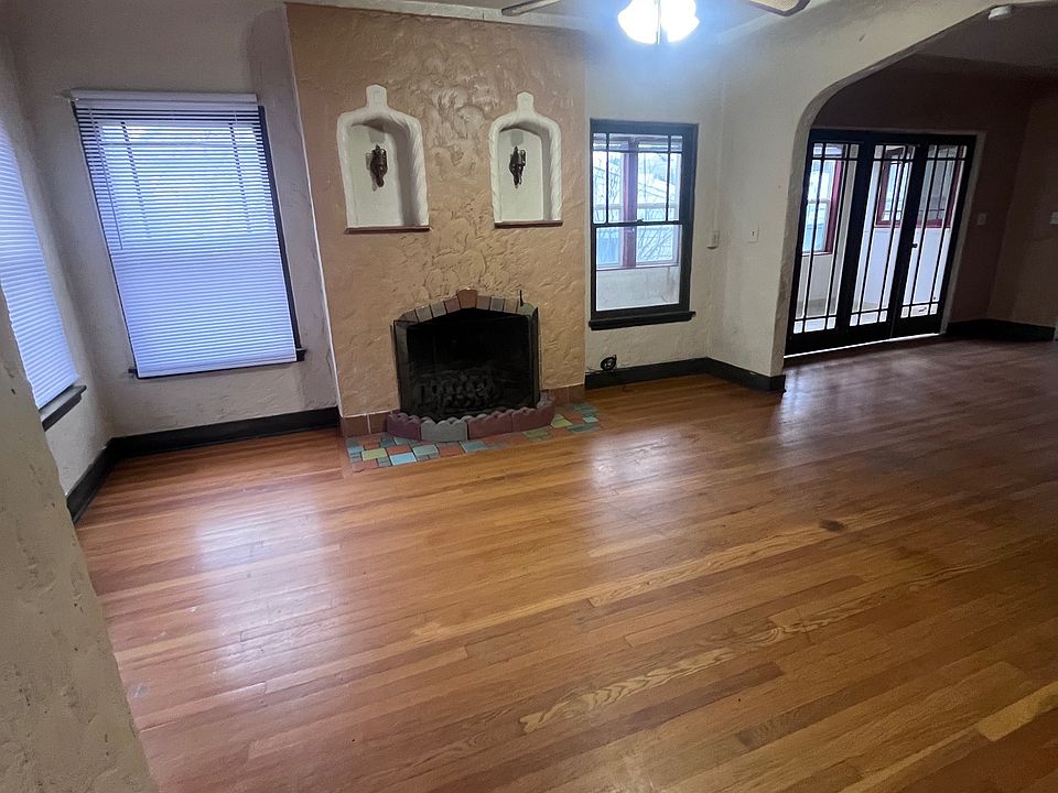 1st image of 315 SE Gladstone St #1