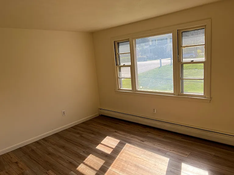 400 Portsmouth Ave #1 — Photo 9