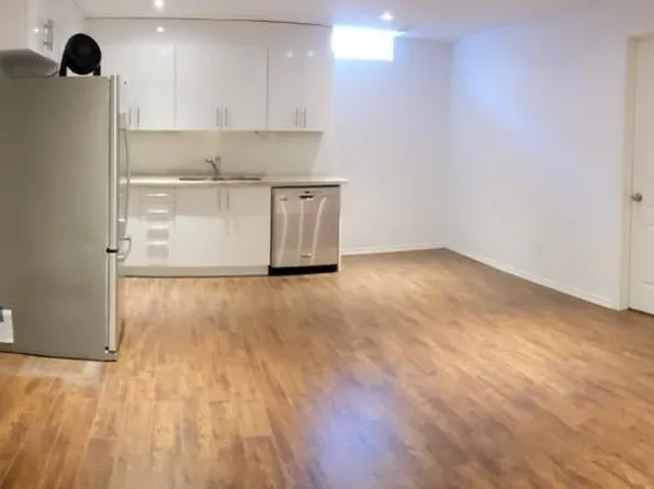 8 Vipond Way #1, Bradford West Gwillimbury, ON L3Z 0G8