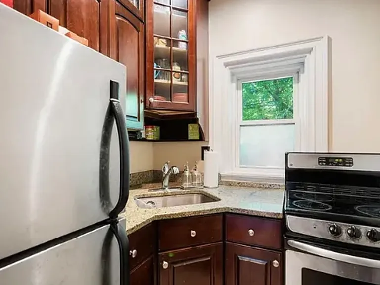 351 Dorchester St #1 — Photo 4