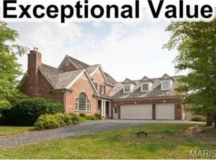 200 Timber Trace Dr, Saint Albans, MO 63073