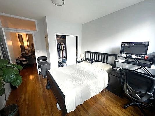2nd image of 454 9th Ave #18