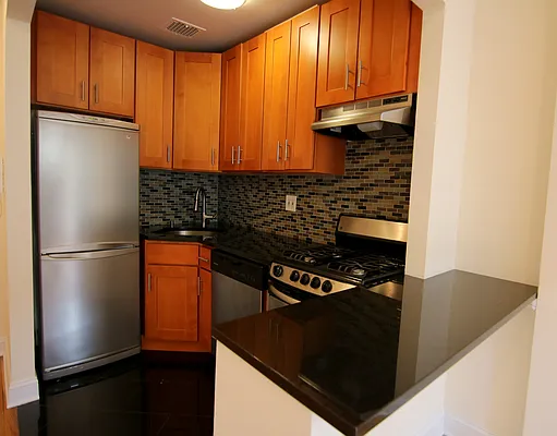 Rented by JK Dansar Corp | media 4