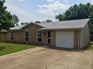 1709 Armstead Ave, Grand Prairie, TX 75051