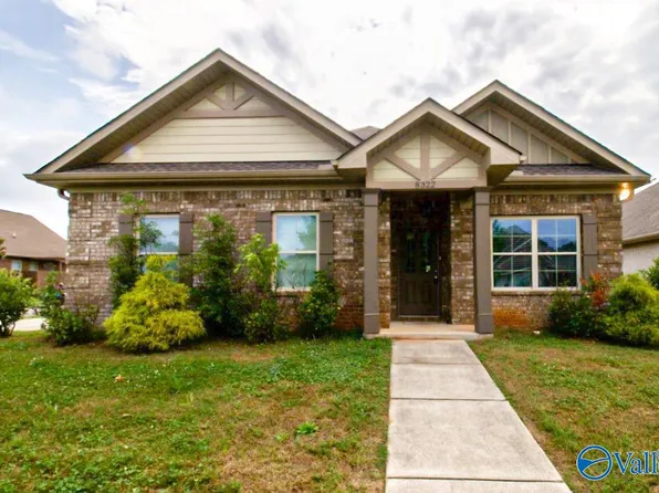 8322 Stillwater Cir NW, Huntsville, AL 35806