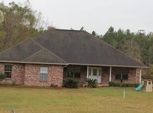 209 Rodeo Dr, Leesville, LA 71446