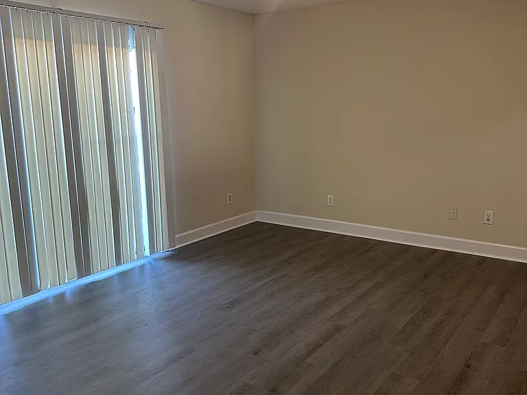 2913 A Eastridge Ct — Photo 5