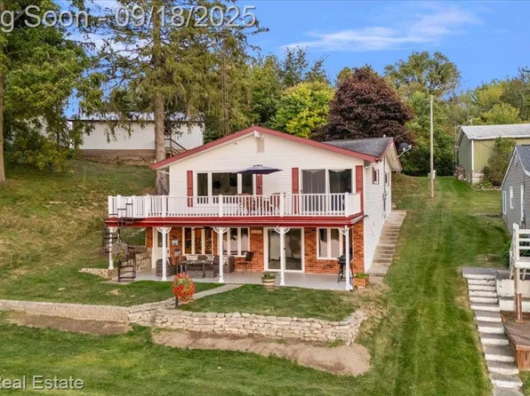 3124 Huston Dr, Millington, MI 48746