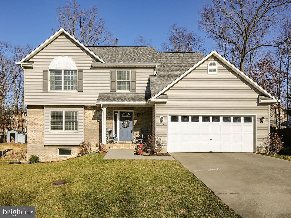 1st image of 128 Fair Lawn Ct