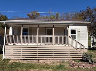 351 Grayson St, Fries, VA 24330