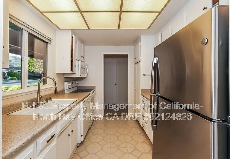 335 Belhaven Cir — Photo 3