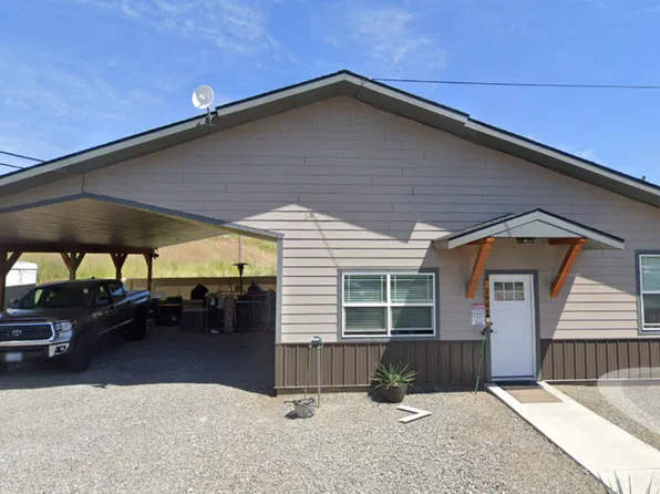 2909 N Greenwood St, La Grande, OR 97850