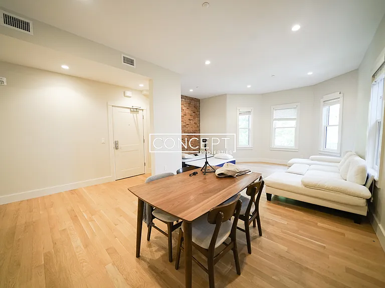 56-58 John F Kennedy St #4 — Photo 16