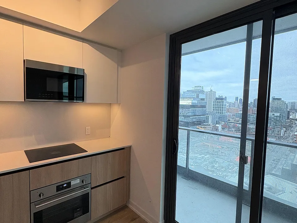 35 Parliament St #2110