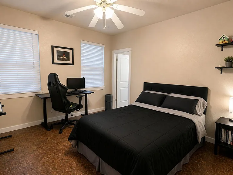 200 W North Loop Blvd #B — Photo 9