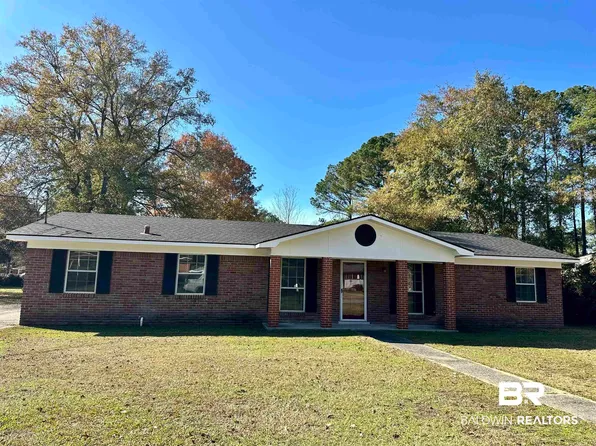 103 Avalon St, Brewton, AL 36426